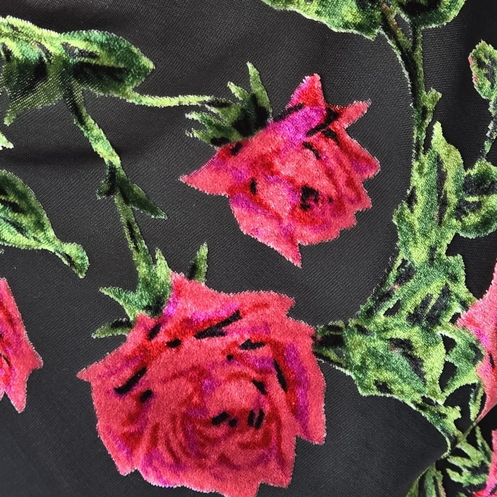 Revolve NBD Harmony Cami Top in 90s Rose Velvet Burnout with Pink Roses Size M - Picture 5 of 11